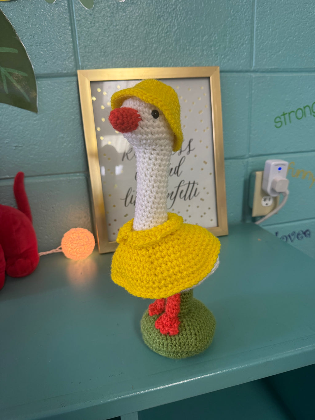 Desk Goose
