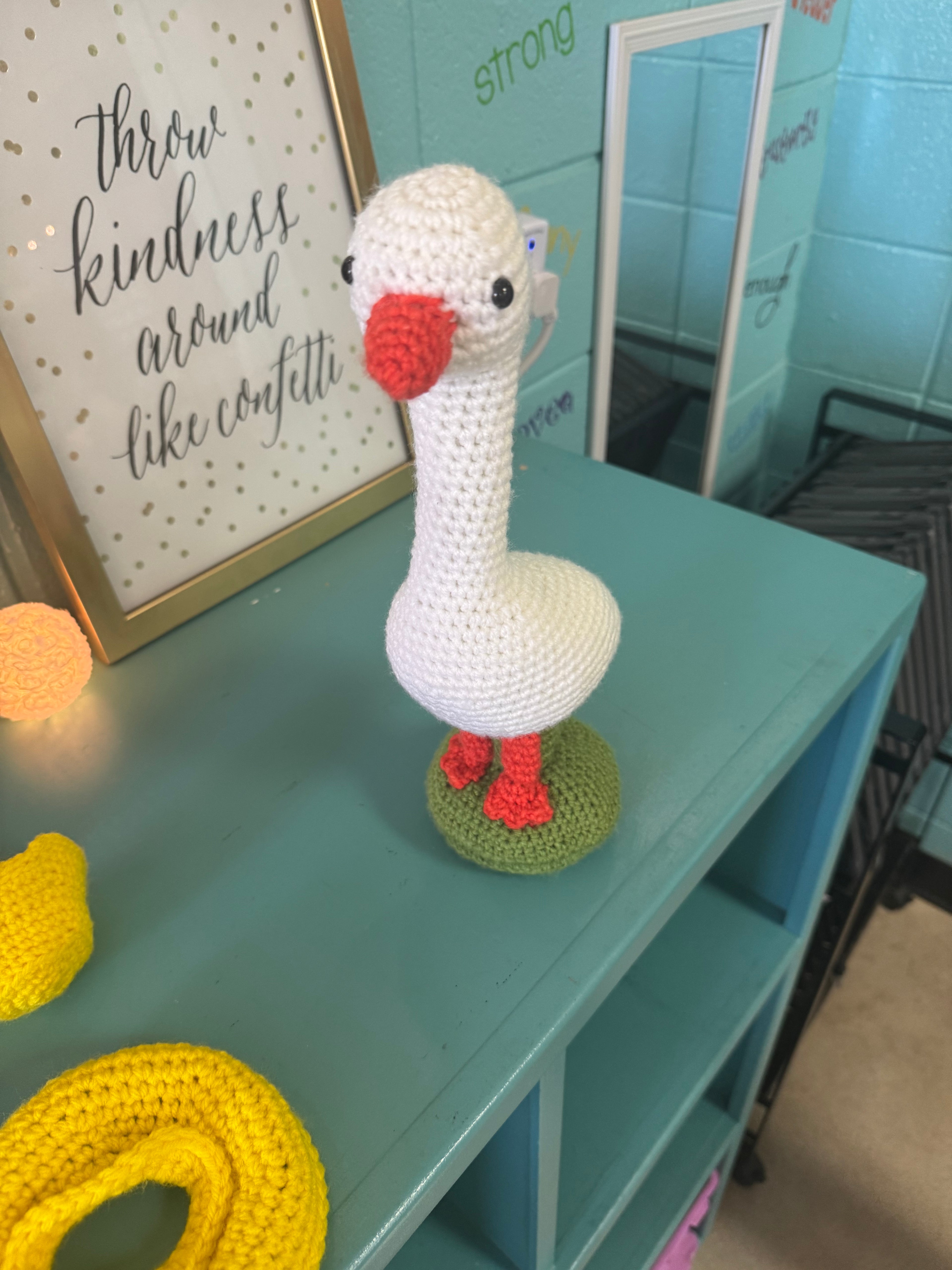 Desk Goose